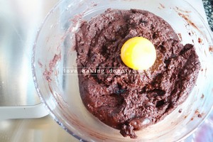 香浓巧克力❗一秒爱上巧克力纸杯蛋糕的做法 步骤6