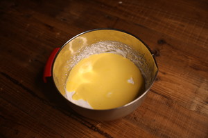 美味肉松卷-简单不开裂，零失误的蛋糕卷的做法 步骤14