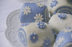 蝶豆花刀切馒头