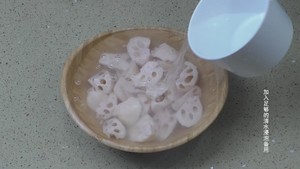 湖北特色汤 | 莲藕排骨汤的做法 步骤19