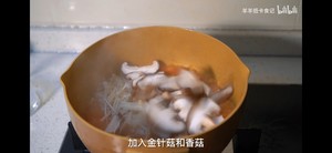 番茄菌菇豆腐羹的做法 步骤6