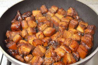 上海本帮红烧肉的做法步骤：7