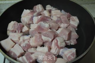 上海本帮红烧肉的做法步骤：4