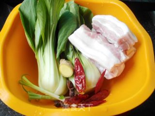毛氏红烧肉的做法步骤:1