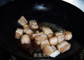 肥而不腻的毛氏红烧肉的做法步骤:8