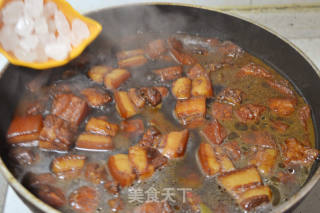 上海本帮红烧肉的做法步骤：13