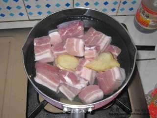 红烧肉的做法步骤：1